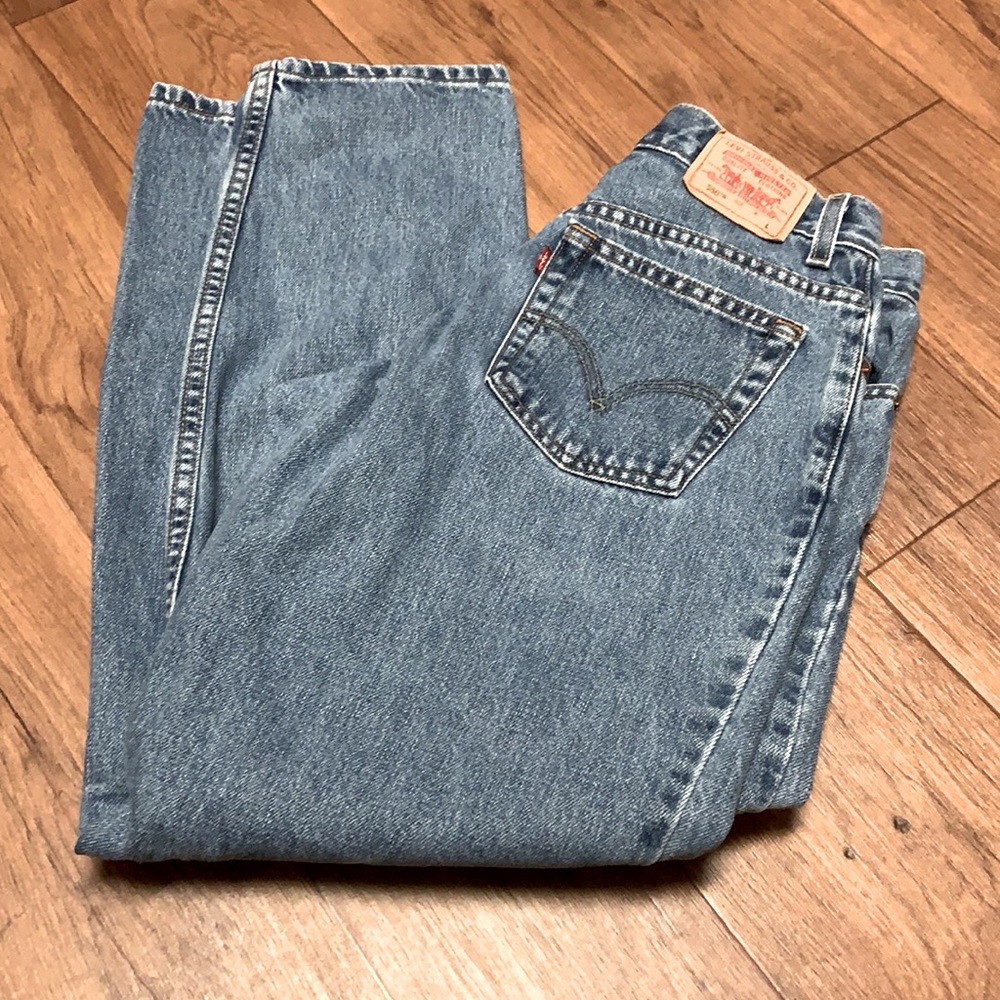 Vintage Levi’s 550 Classic Relaxed Jeans